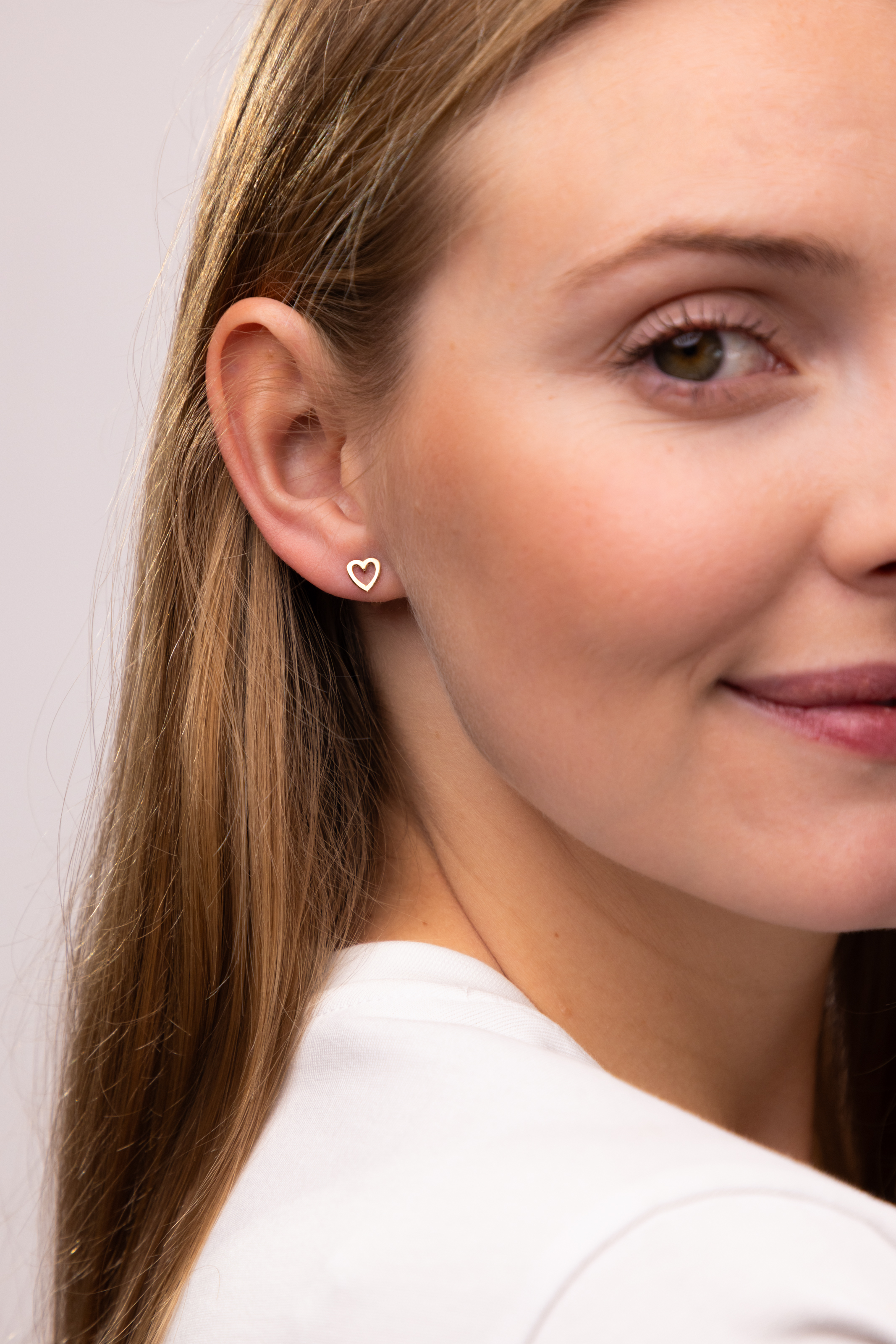 Złote ażurowe kolczyki sztyfty w kształcie serca, próba 585