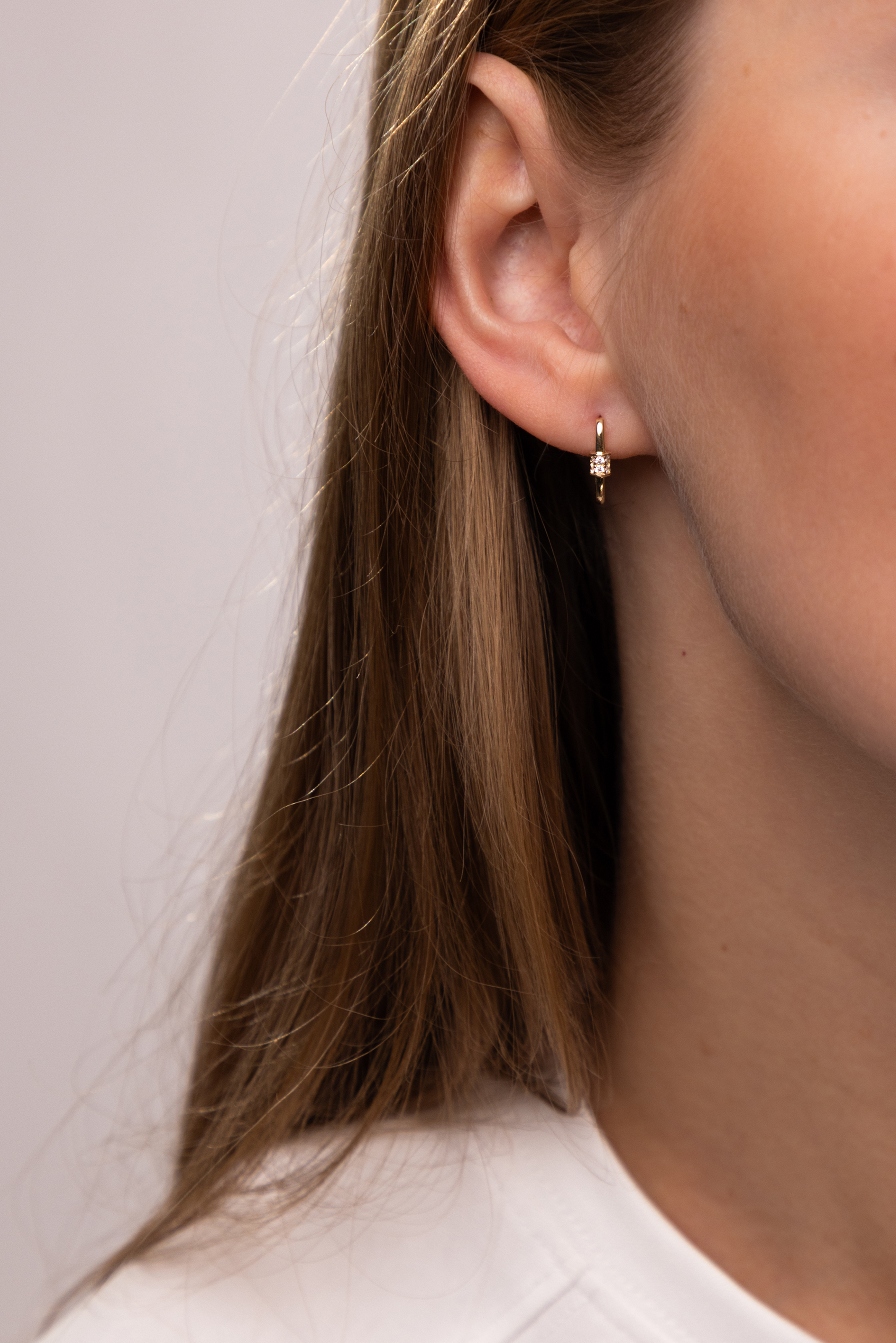 Kolczyki złote prostokąty na francuskim zapięciu z cyrkoniami, próba 585