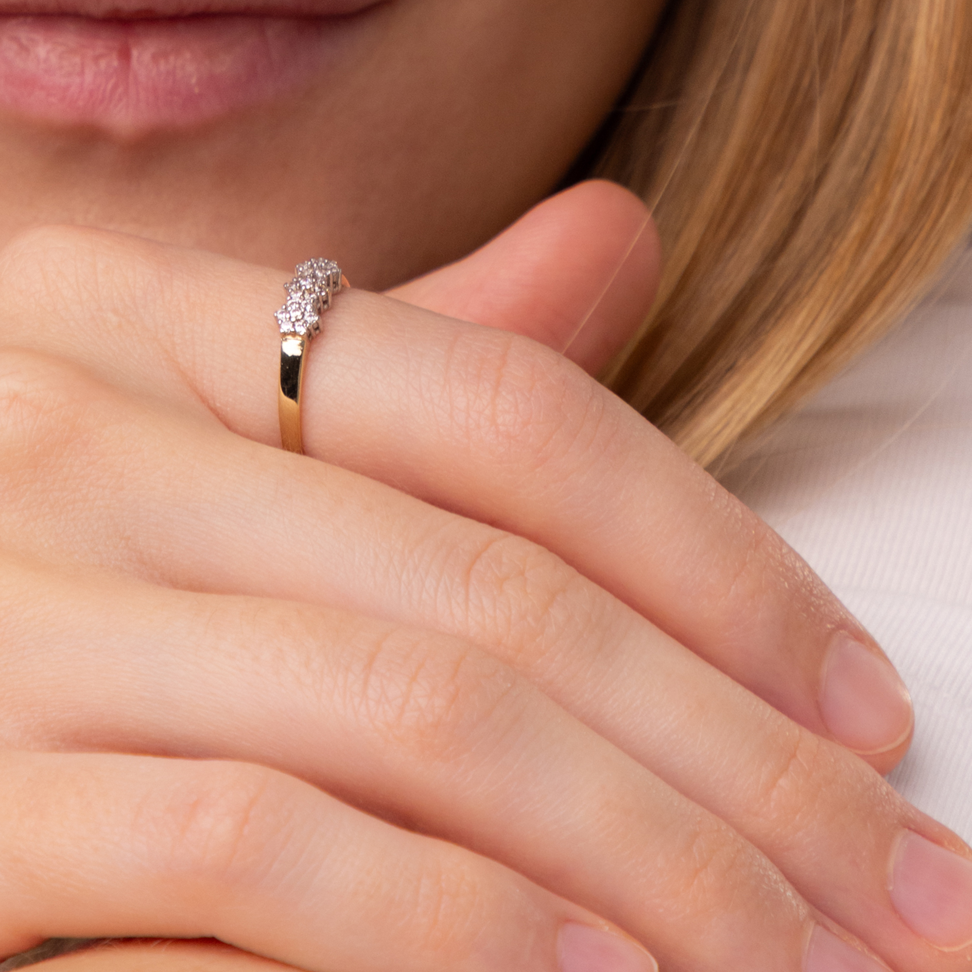 Pierścionek złoty z białymi cyrkoniami, rozmiar 14, próba 585