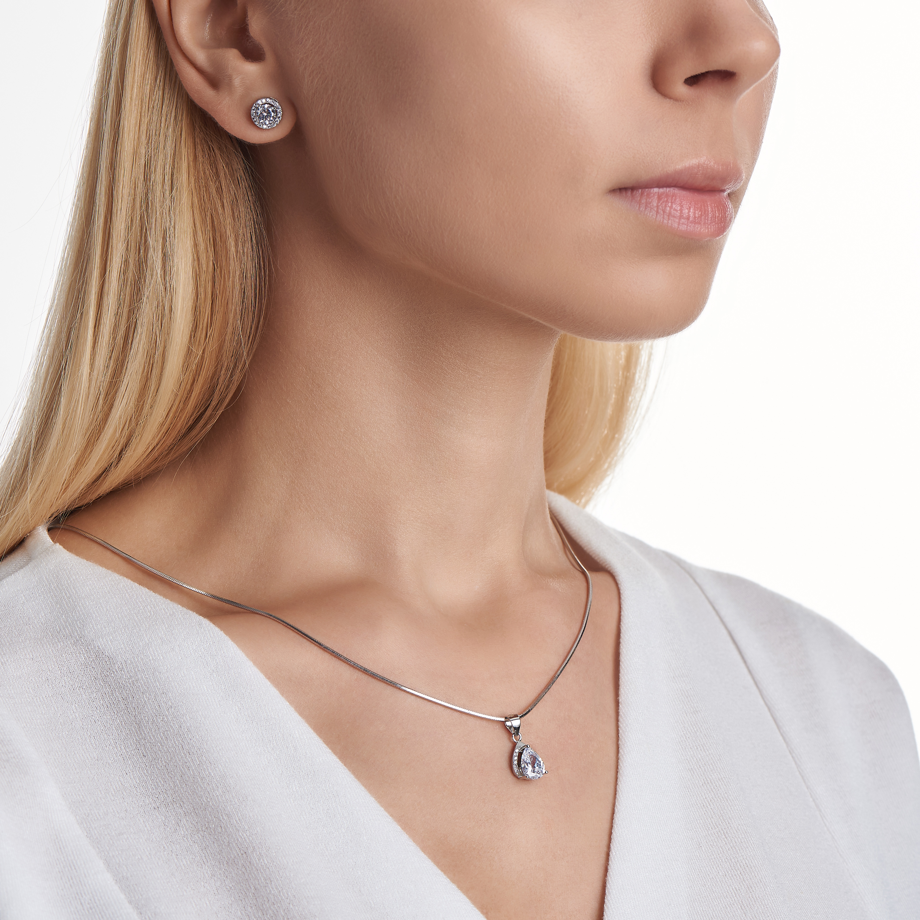 Kolczyki srebrne okrągłe sztyfty z cyrkoniami, próba 925