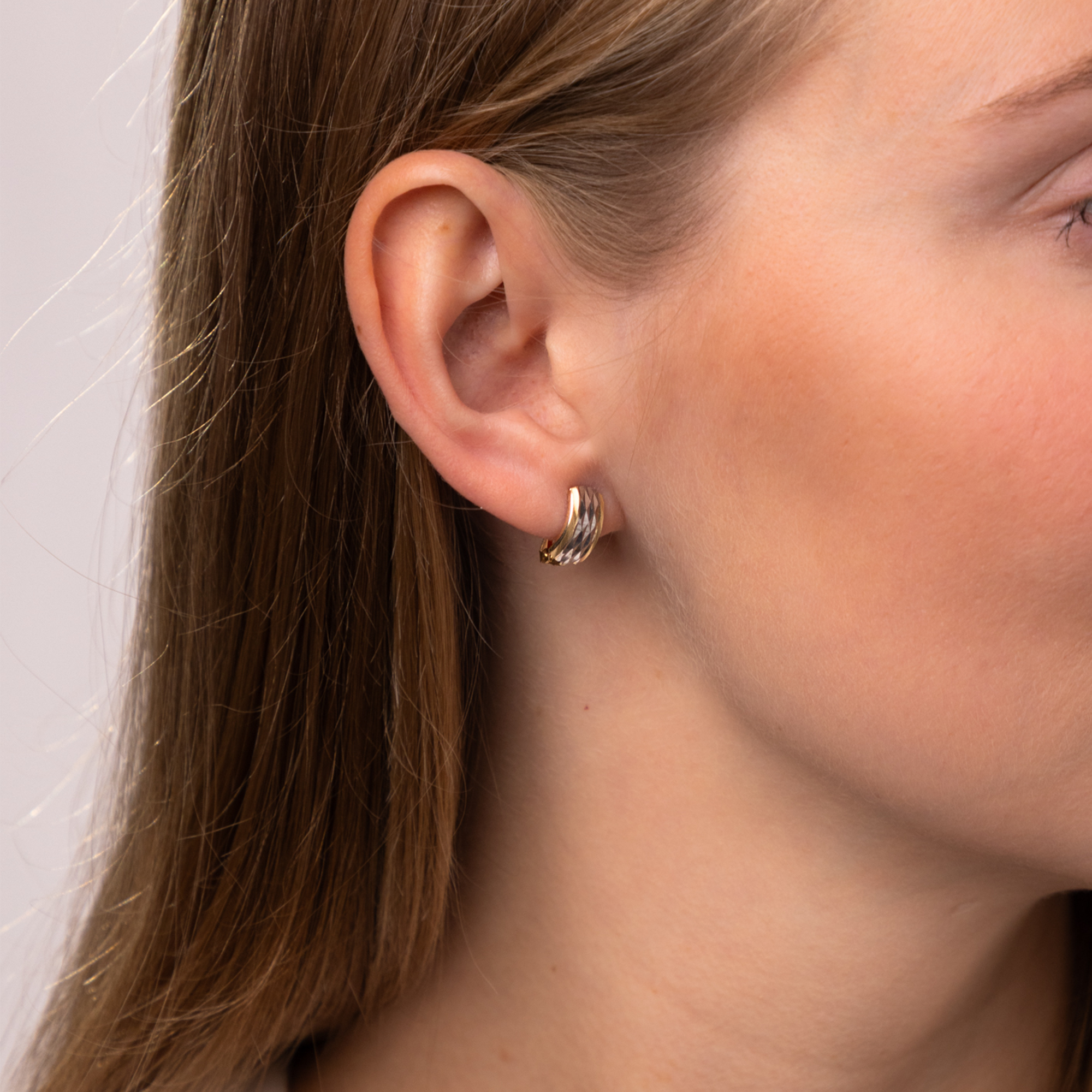 Kolczyki złote klasyczne na angielskim zapięciu, próba 585