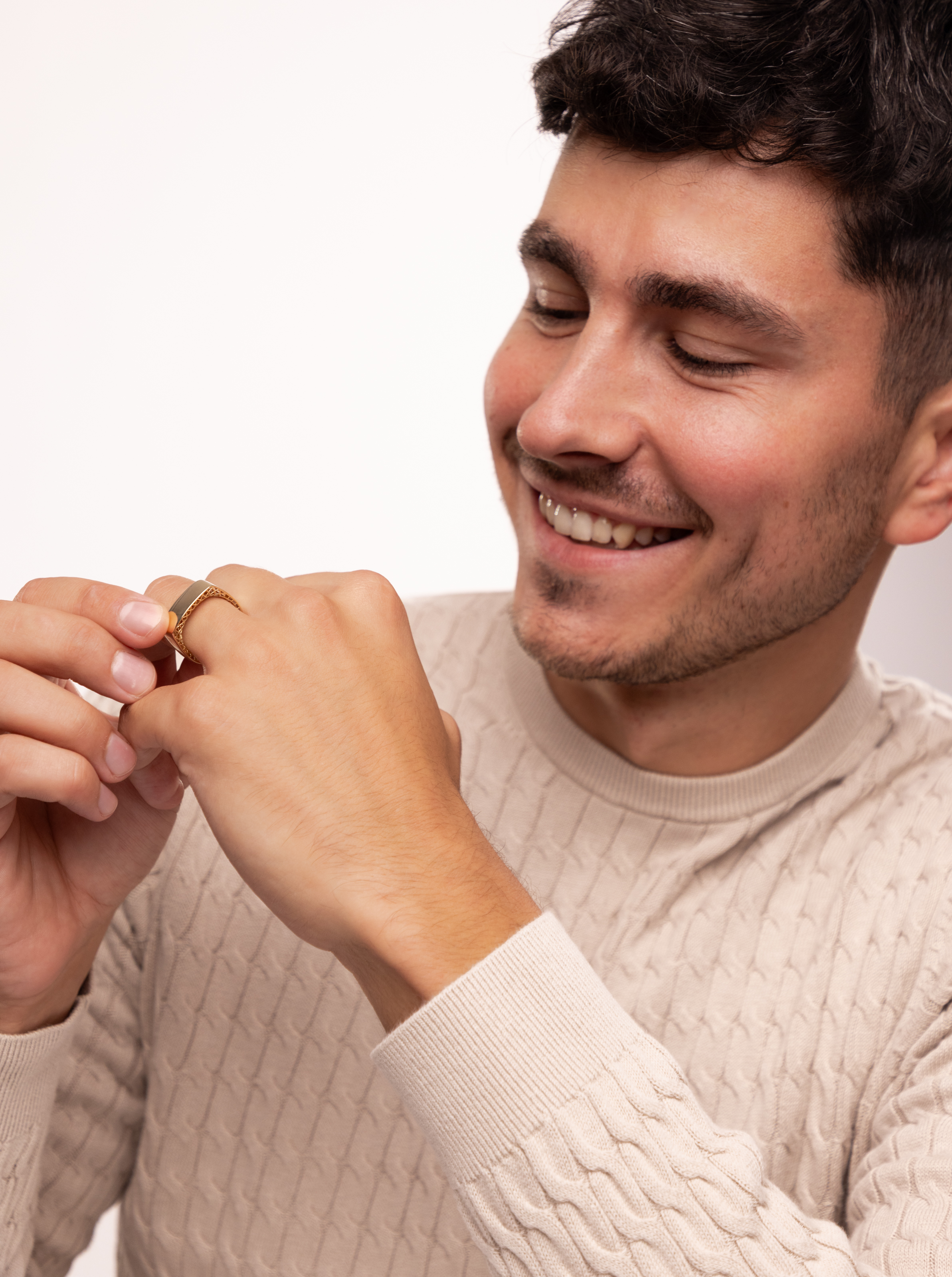 Sygnet złoty męski z gładką koroną, rozmiar 17, próba 585