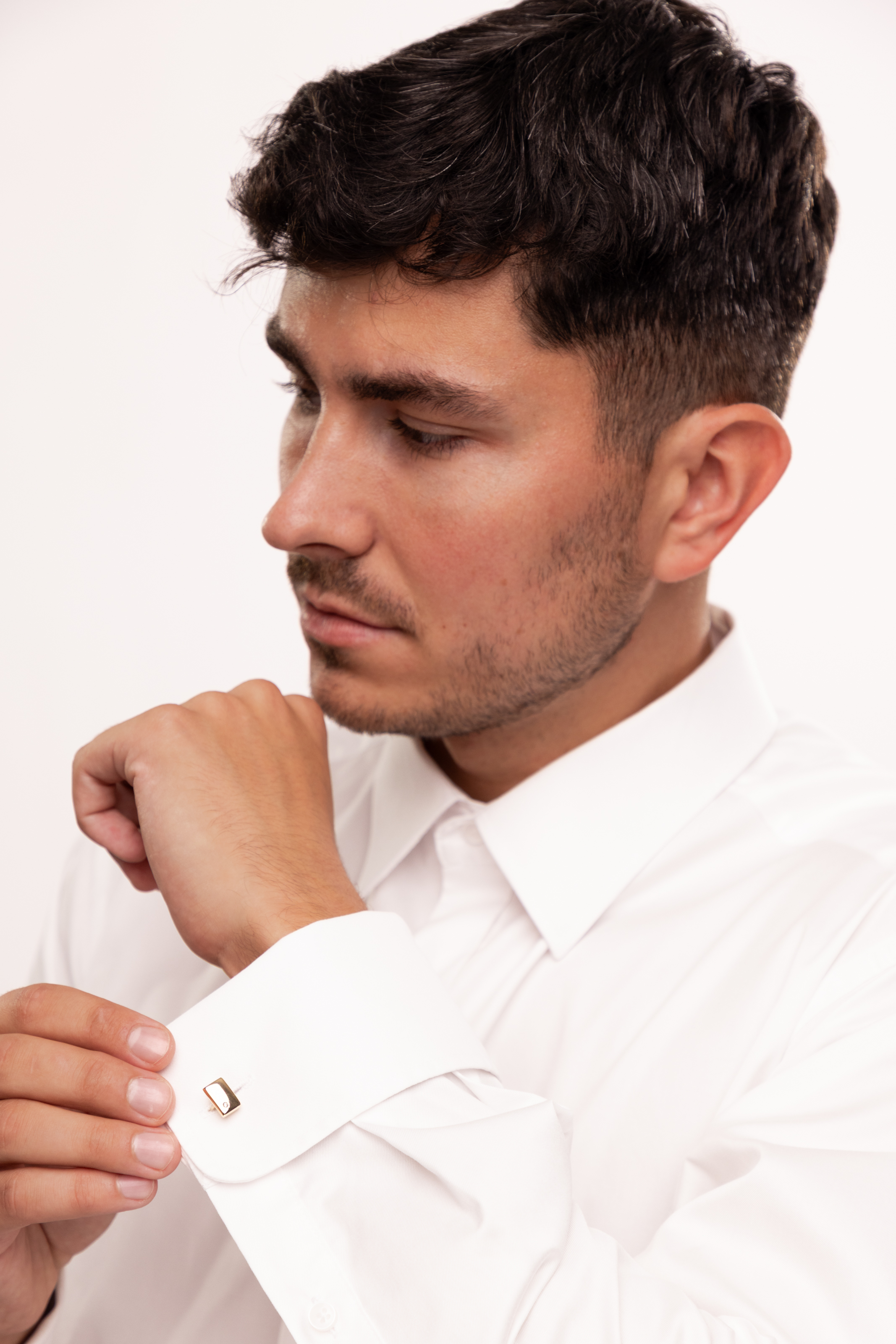 Kwadratowe złote spinki do mankietów z cyrkoniami, próba 585