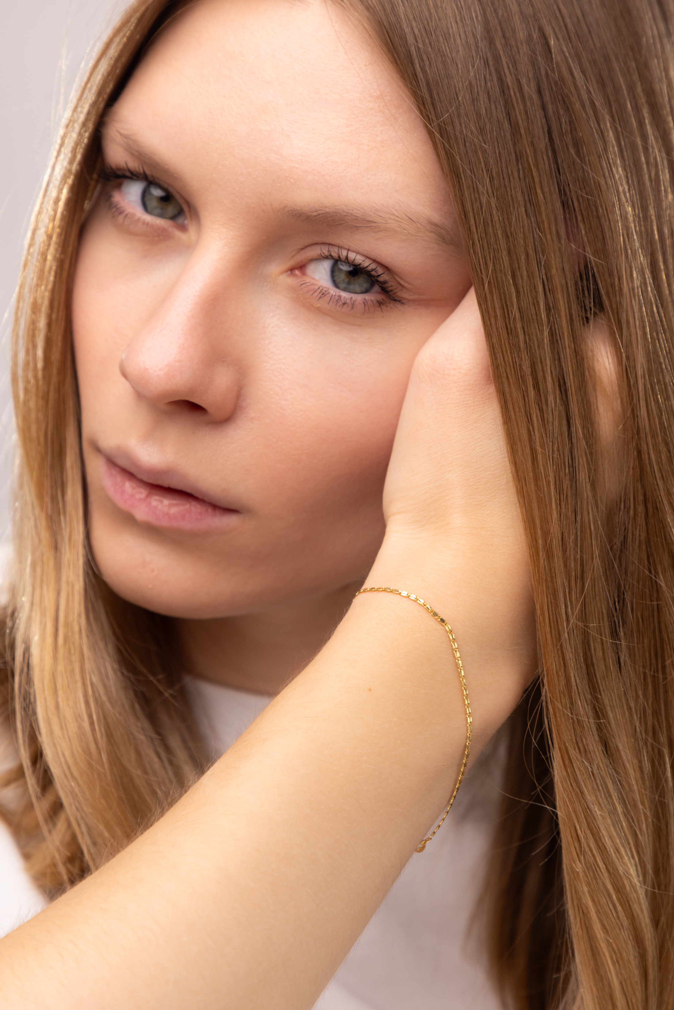 Subtelna bransoleta damska złota o fantazyjnym splocie, długość 18 cm, próba 585