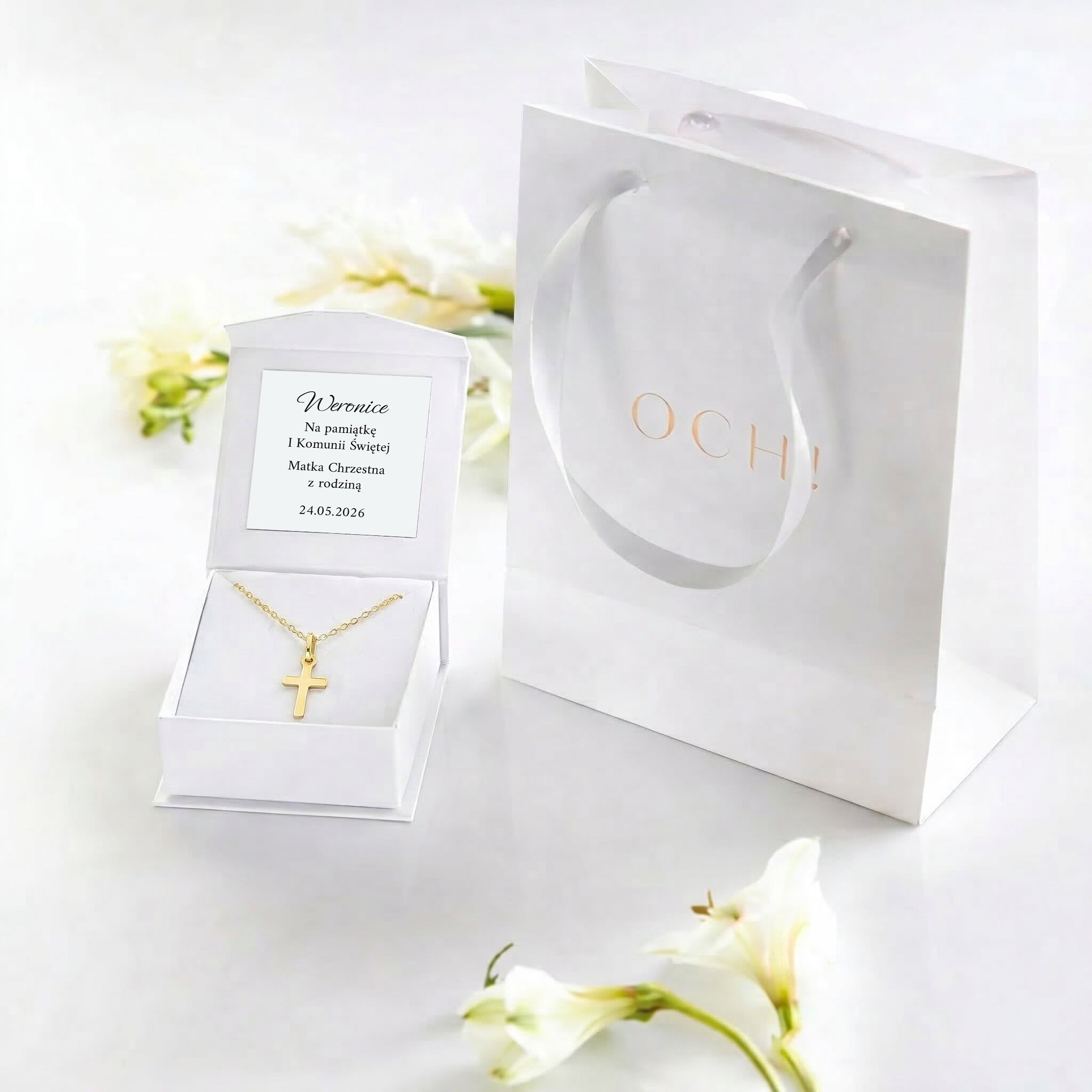 Pudełko prezentowe ze złotym krzyżykiem 585 i tabliczka grawer