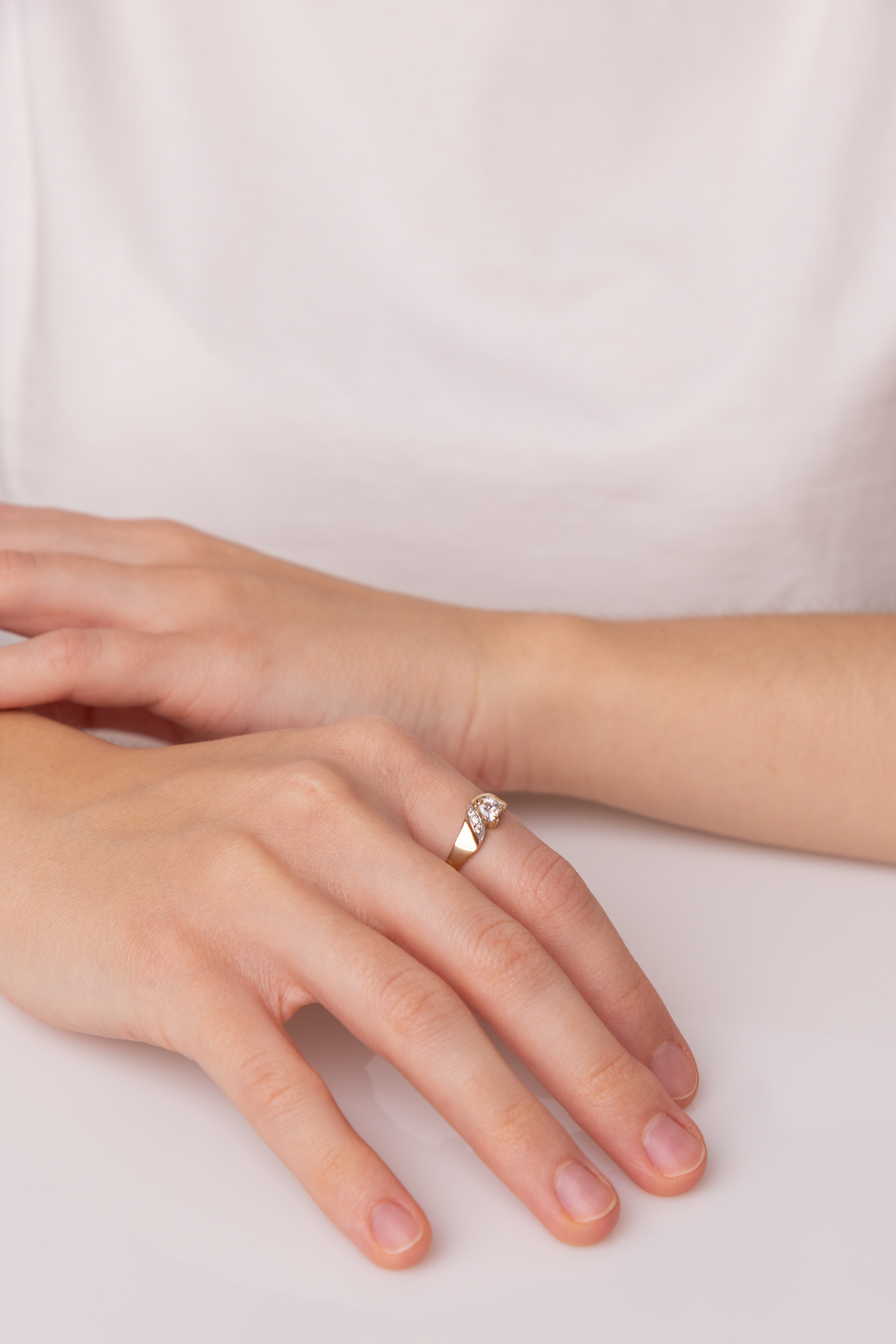 Pierścionek złoty z cyrkonią w kształcie serca, rozmiar 22,5, próba 585