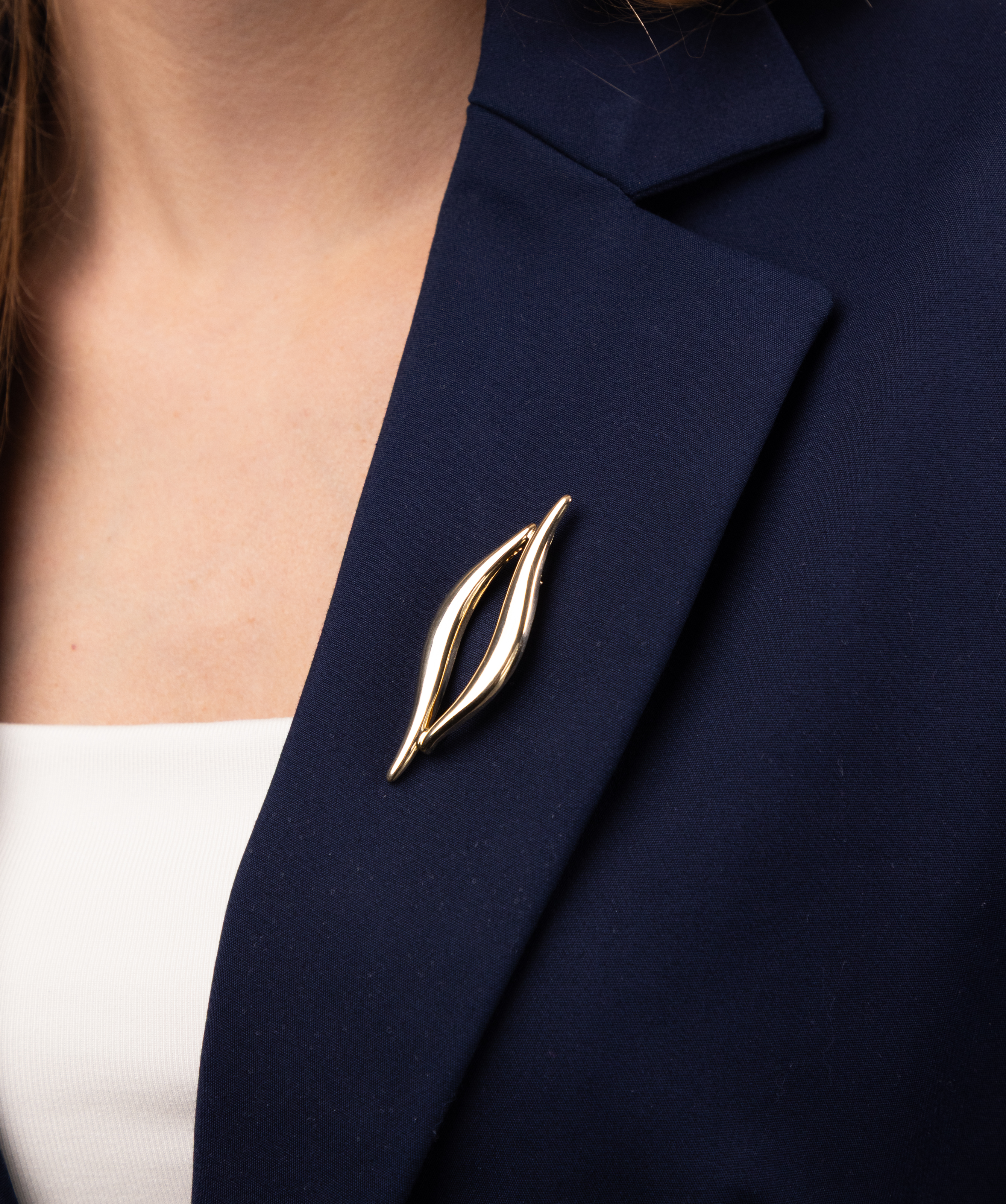 Elegancka złota broszka, próba 585