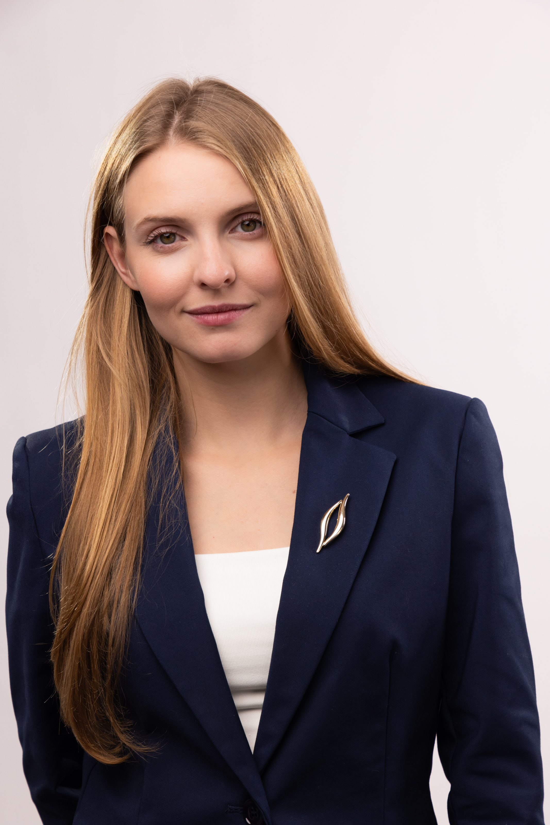 Elegancka złota broszka, próba 585