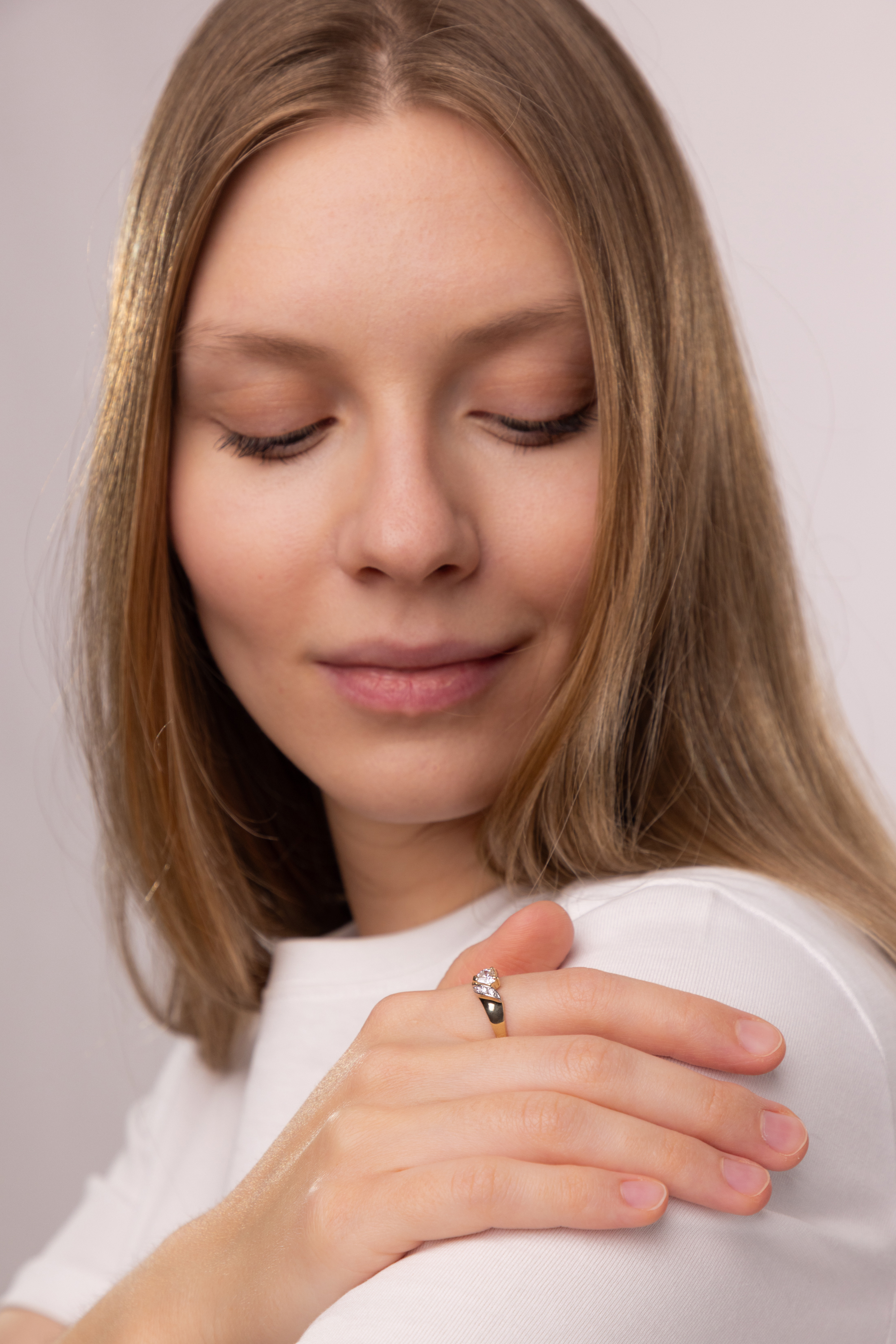 Pierścionek złoty z cyrkonią w kształcie serca, rozmiar 22,5, próba 585