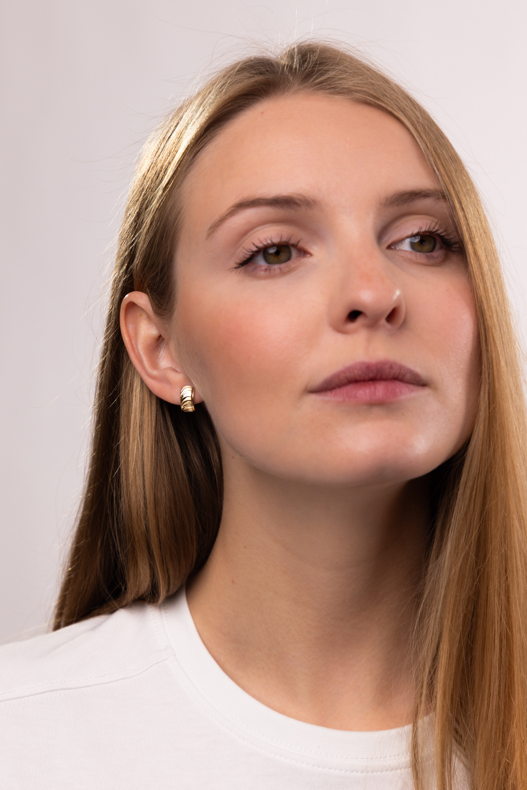 Pięknie zdobione złote kolczyki, próba 585