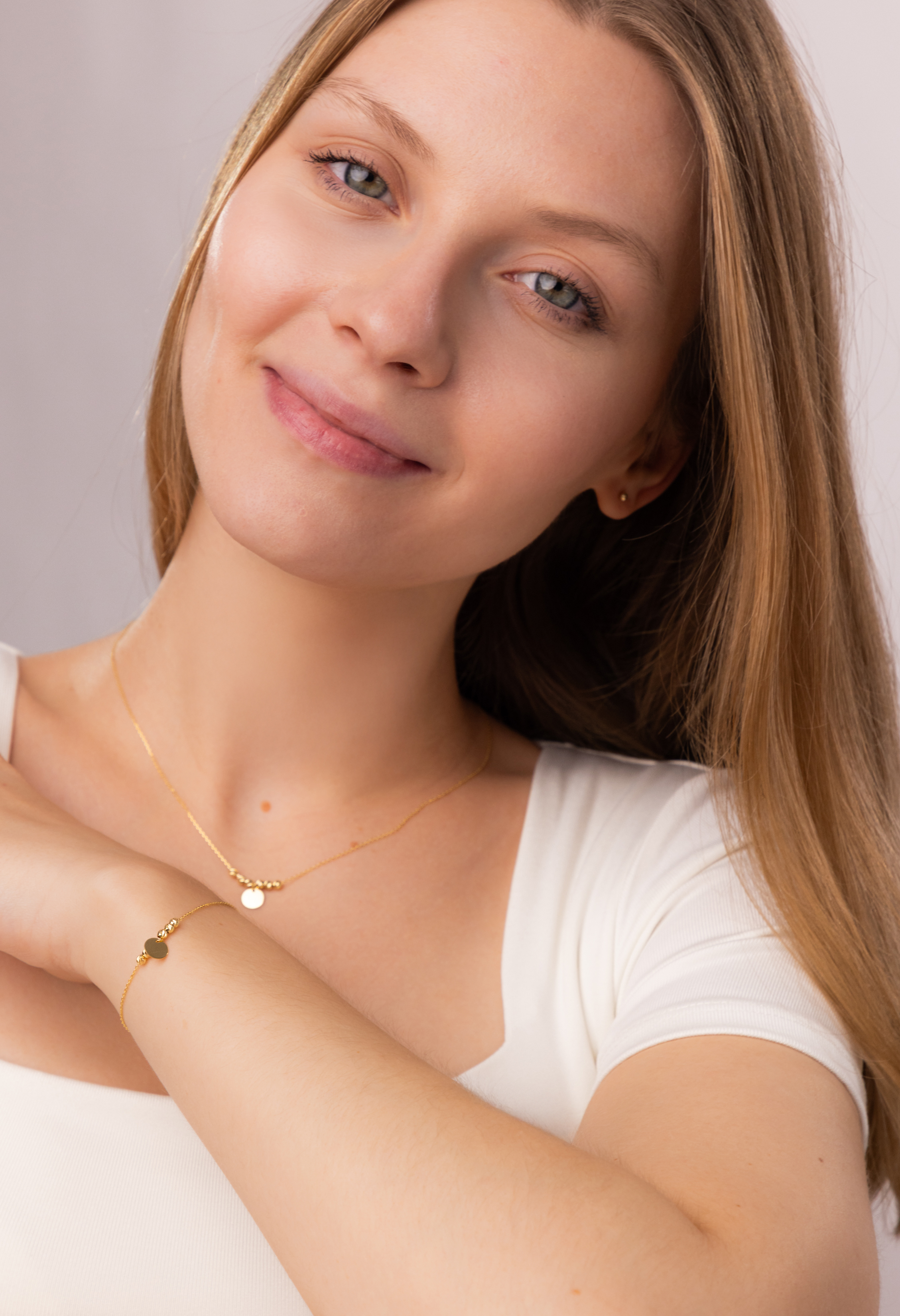 Naszyjnik złoty z kuleczkami i gładką blaszką, próba 58a