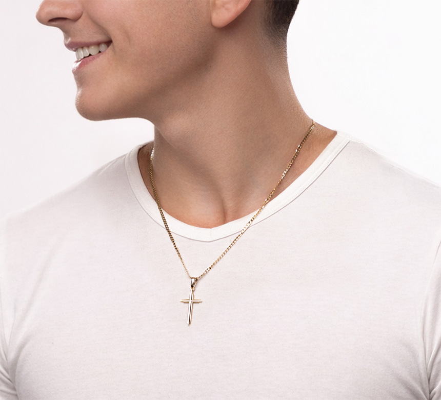 Chłopak ze złotym łańcuszkiem i krzyżykiem 585