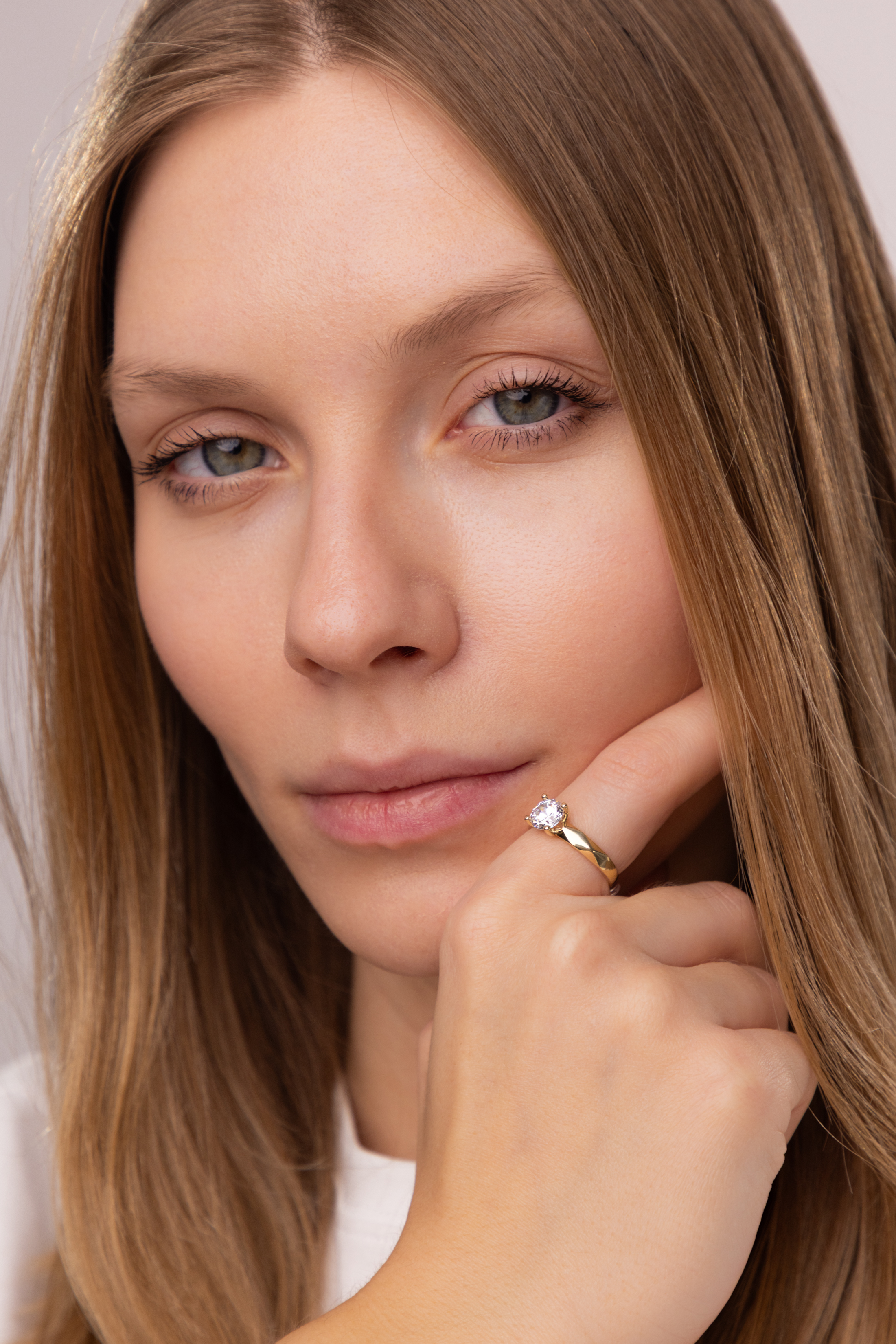 Pierścionek złoty z dużą cyrkonią, rozmiar 20, próba 585