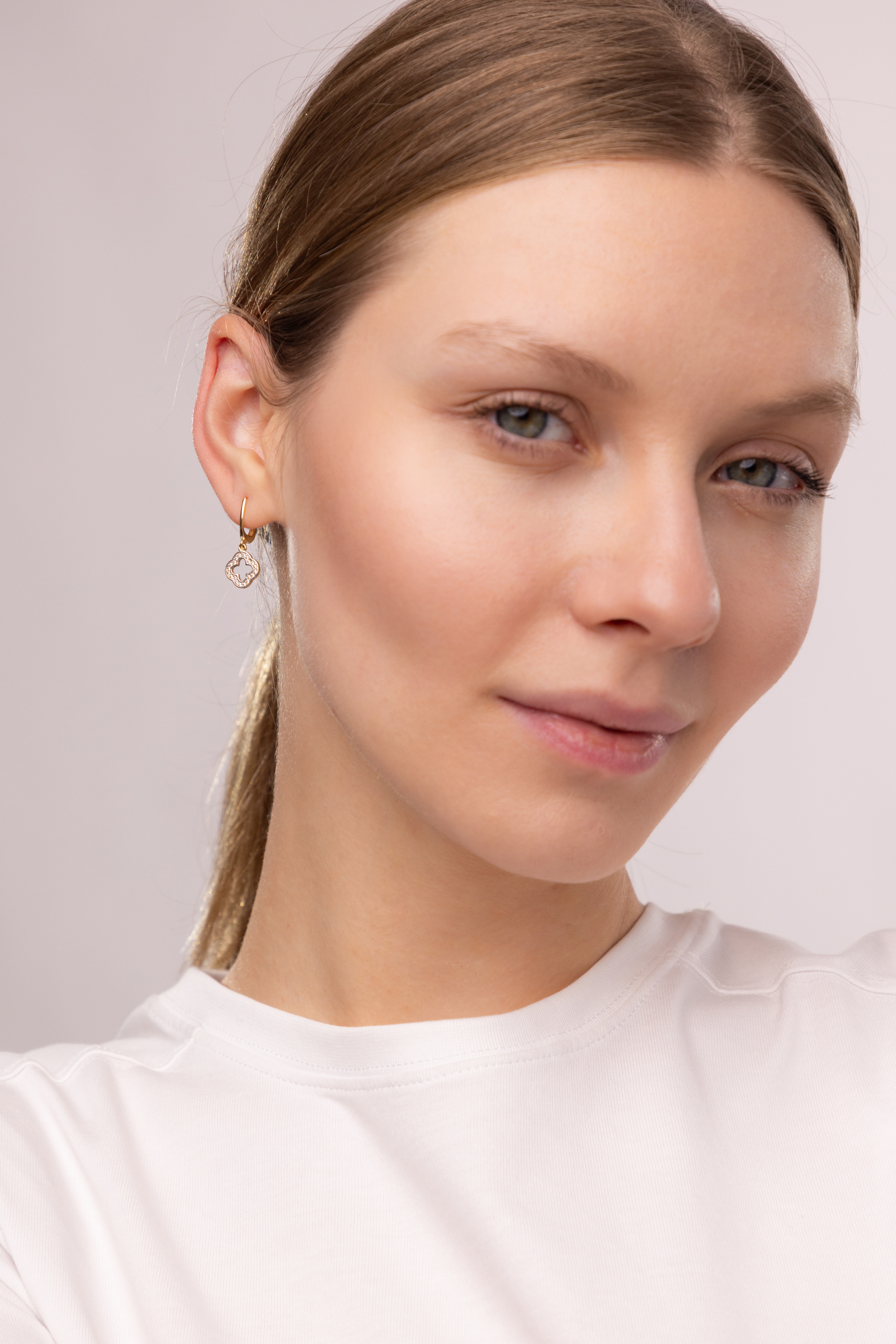 Kolczyki złote koniczynki z cyrkoniami, próba 585